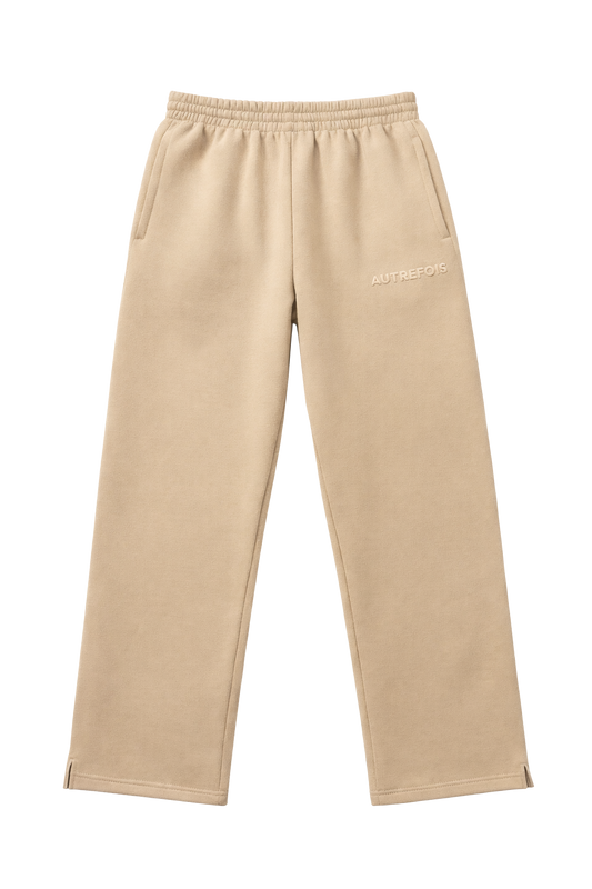 Autrefois - Straight Fit Jogger in Beige
