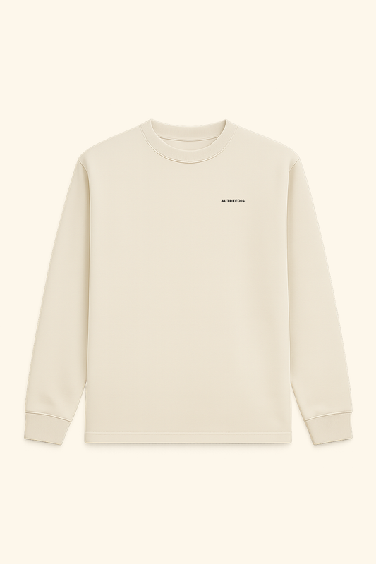 Autrefois - Oversized longsleeve in Off white.